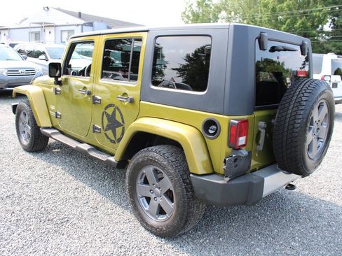 Used 2008 Jeep Wrangler Unlimited Sahara AWD/4WD image 9