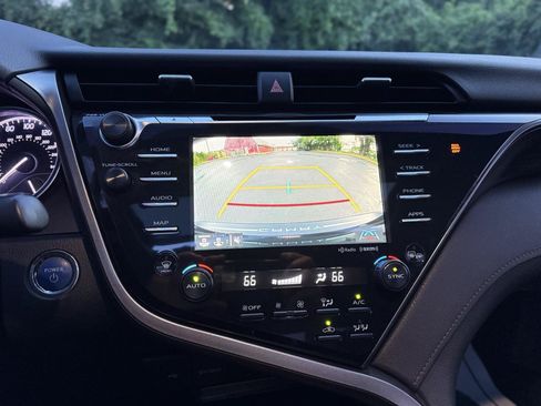 Used 2020 Toyota Camry LE w/ Sunroof Package FWD image 28