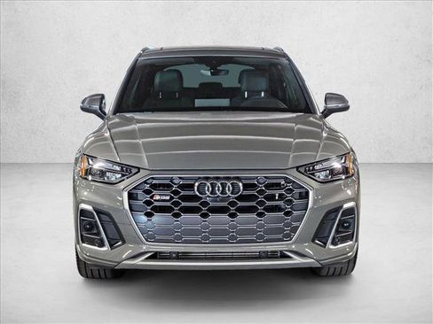 Used 2023 Audi SQ5 Premium Plus w/ Premium Plus Package AWD/4WD image 2