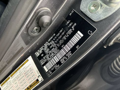 Used 2023 Toyota 4Runner SR5 AWD/4WD image 28