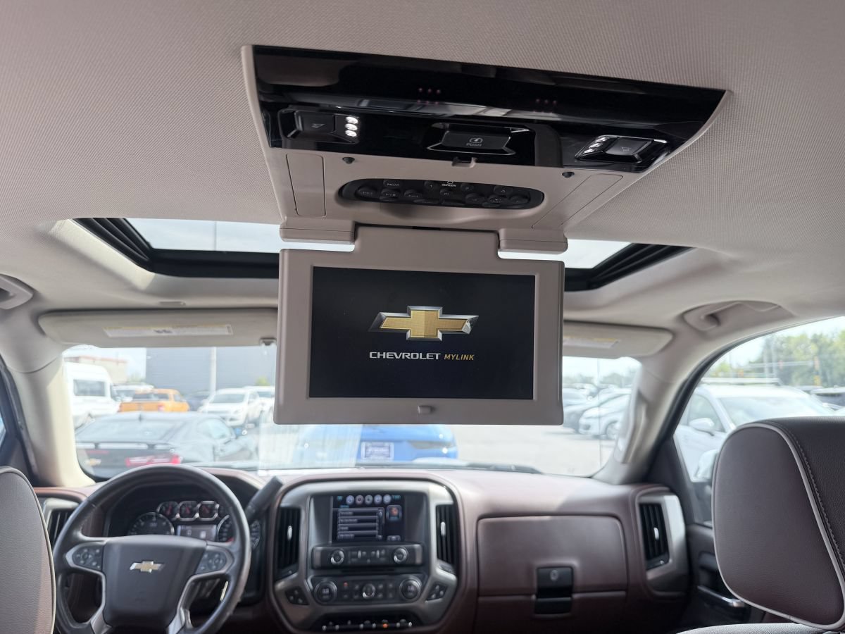 Used 2017 Chevrolet Silverado 1500 High Country AWD/4WD image 14