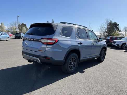 New 2026 Honda Pilot TrailSport image 5