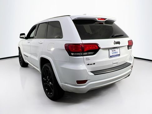 Used 2022 Jeep Grand Cherokee Laredo X image 7