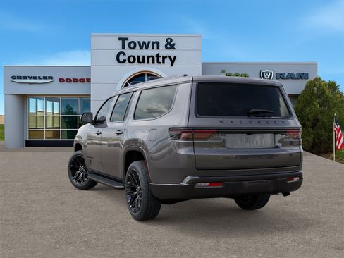 New 2025 Jeep Wagoneer L Series II w/ Convenience Group I image 3