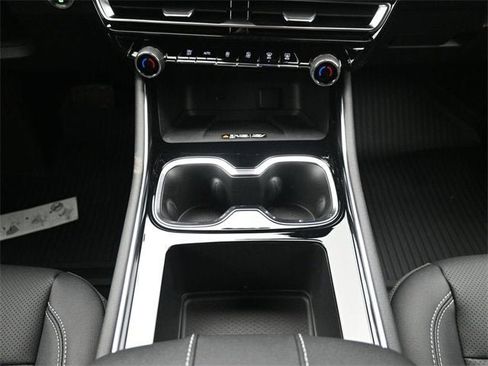 New 2026 Chevrolet Traverse LT image 24