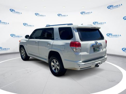 Used 2011 Toyota 4Runner SR5 image 3