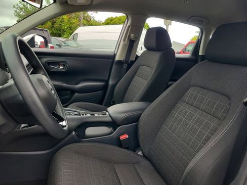 Certified 2025 Honda HR-V LX image 15