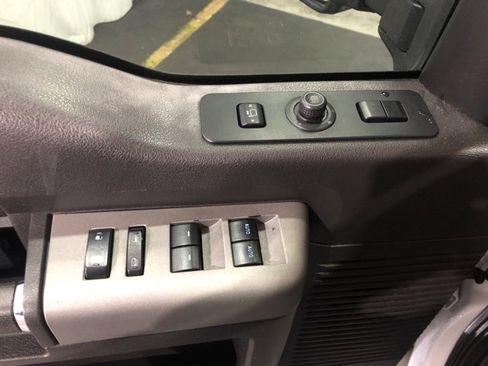 Used 2016 Ford F250 Lariat w/ Lariat Ultimate Package image 14