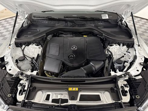 Used 2025 Mercedes-Benz GLC 300 4MATIC w/ AMG Line image 31