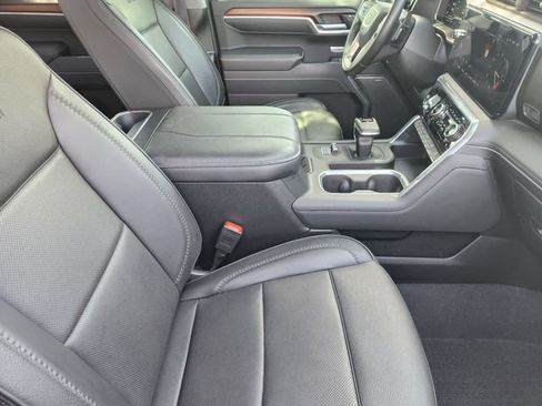 Used 2025 GMC Sierra 1500 Denali w/ Denali Reserve Package AWD/4WD image 14