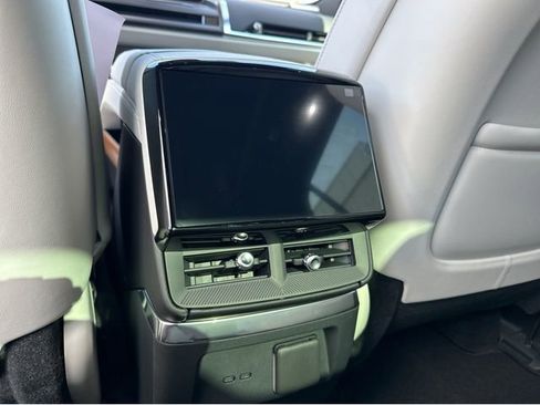 New 2026 Cadillac Vistiq Luxury image 27