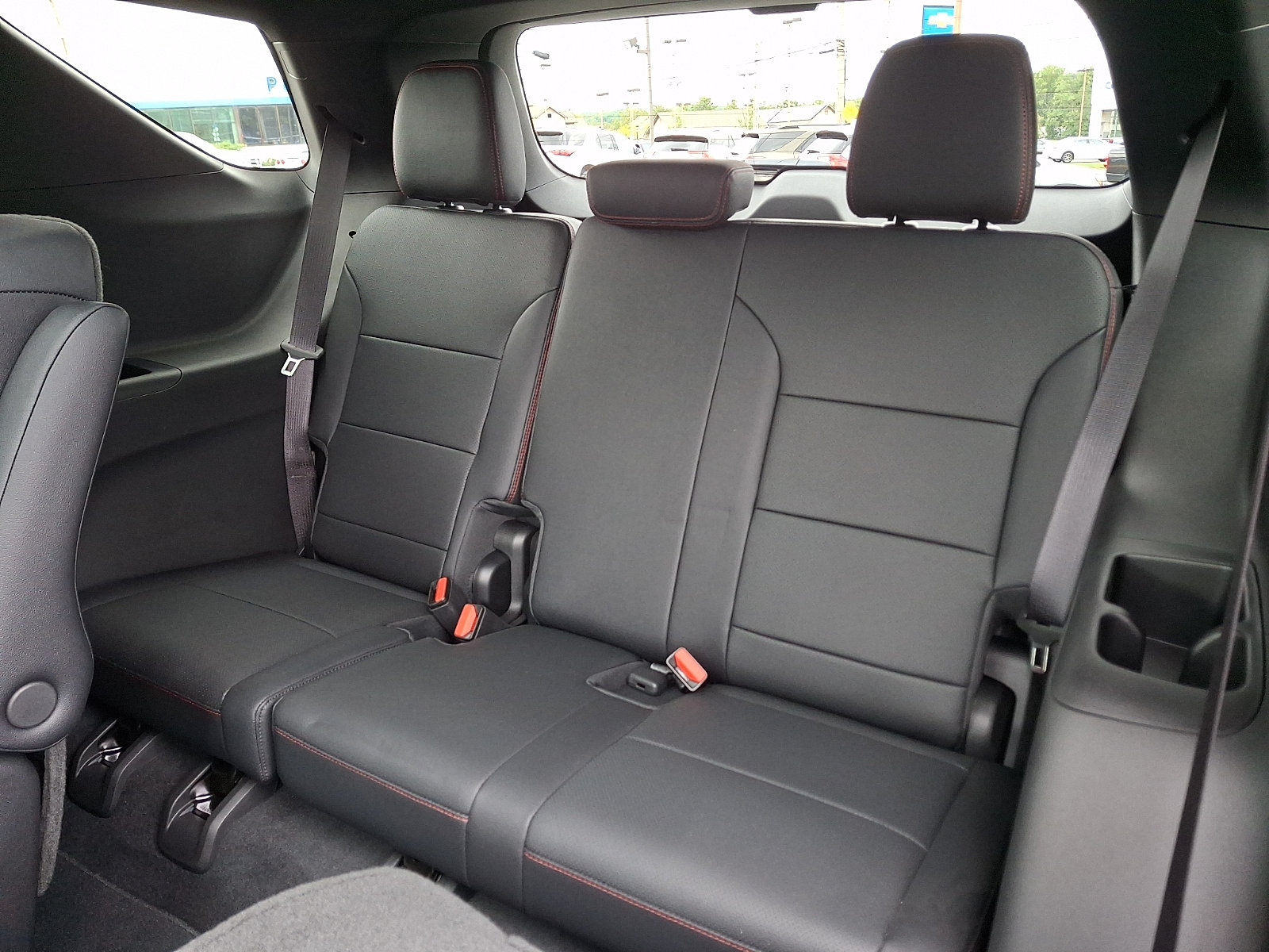 Certified 2025 Chevrolet Traverse RS AWD/4WD image 12
