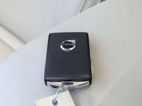 Used 2023 Volvo XC40 B5 Plus w/ Protection Package Premier AWD/4WD image 40
