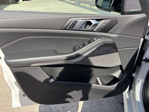 New 2026 BMW X5 xDrive40i w/ M Sport Package image 13