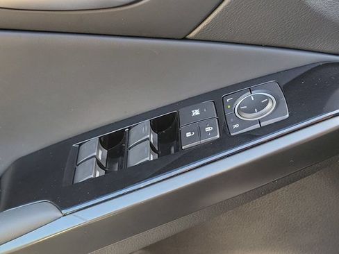 Used 2025 Lexus IS 350 F Sport w/ Accessory Package 2 RWD image 30