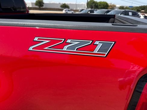 Used 2018 Chevrolet Colorado Z71 RWD image 10