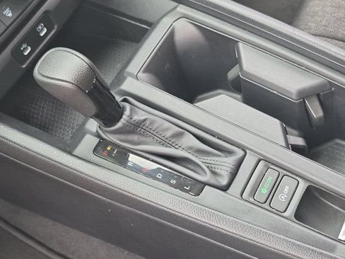 Used 2025 Honda Accord SE image 19