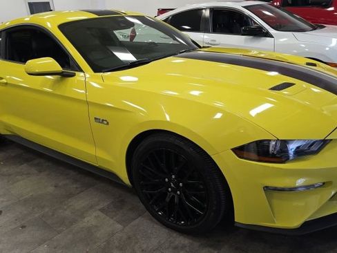 Used 2021 Ford Mustang GT Premium w/ GT Performance Package RWD image 4