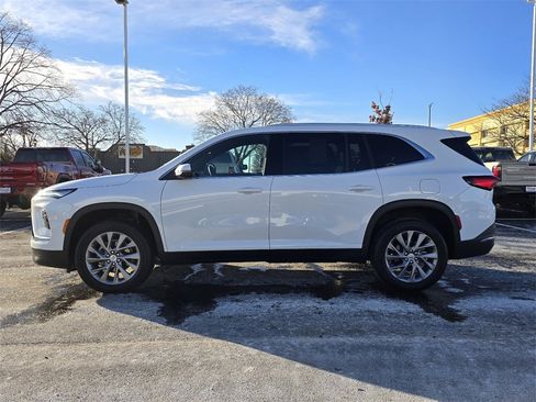 Certified 2025 Buick Enclave Preferred image 5