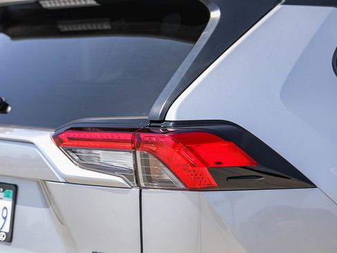 Used 2025 Toyota RAV4 XLE Premium w/ Weather Package FWD image 9