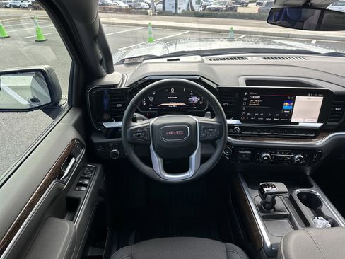 Certified 2026 GMC Sierra 1500 Elevation image 23
