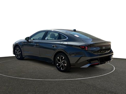 Certified 2025 Hyundai Sonata SEL FWD image 3