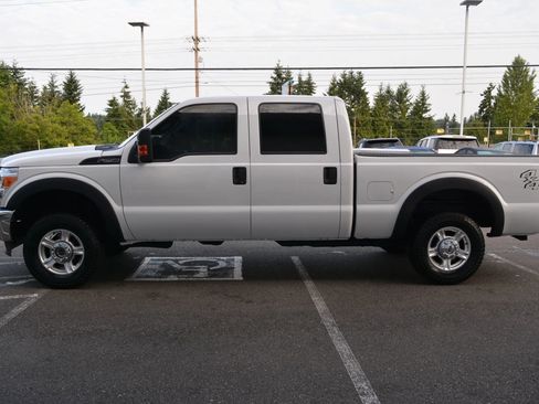 Used 2013 Ford F250 XL w/ PWR Equipment Group image 4