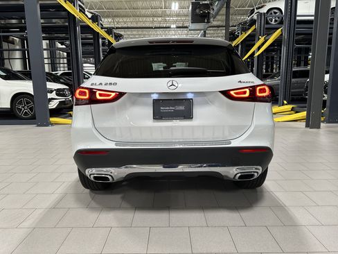 Certified 2023 Mercedes-Benz GLA 250 4MATIC image 4