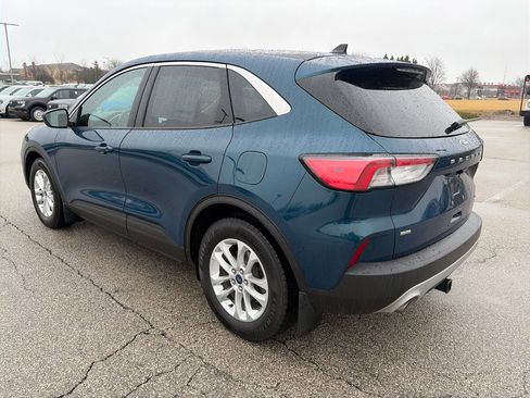 Used 2020 Ford Escape SE image 5