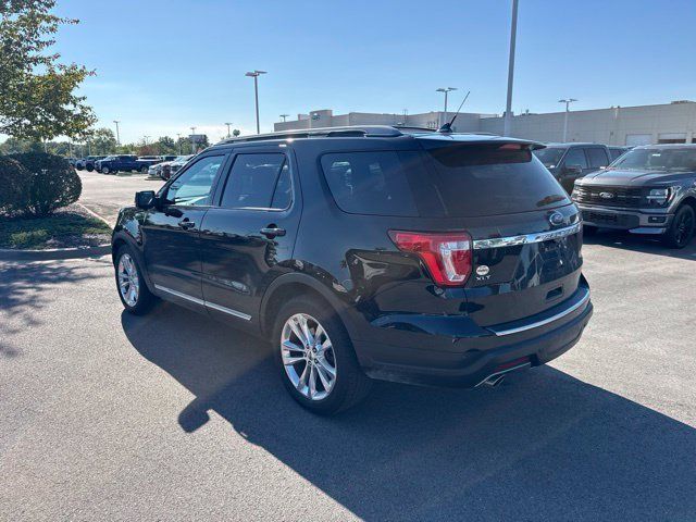 Used 2018 Ford Explorer XLT w/ Equipment Group 202A FWD image 7