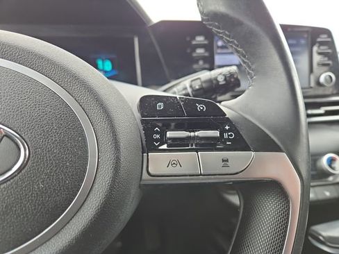 Used 2022 Hyundai Elantra SEL w/ Convenience Package image 17