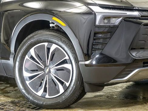 New 2026 Chevrolet Blazer EV LT image 4