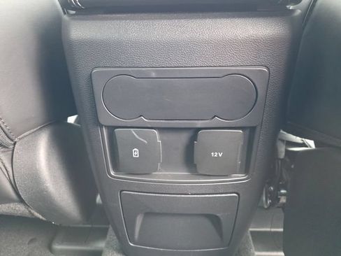 Used 2024 Ford Explorer XLT w/ Equipment Group 202A AWD/4WD image 14