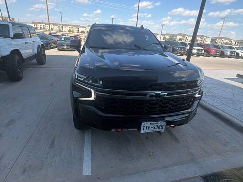 Used 2021 Chevrolet Tahoe Z71 w/ Z71 Signature Package AWD/4WD image 19