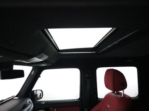 Used 2024 Mercedes-Benz G 63 AMG 4MATIC image 24