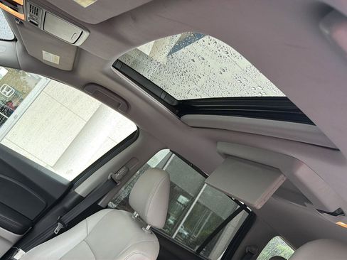 Used 2020 Honda Pilot Touring image 35