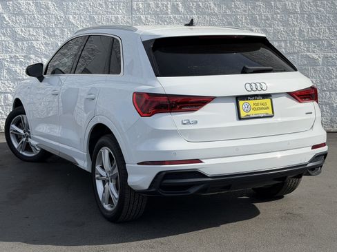 Used 2020 Audi Q3 2.0T Premium w/ Convenience Package AWD/4WD image 6