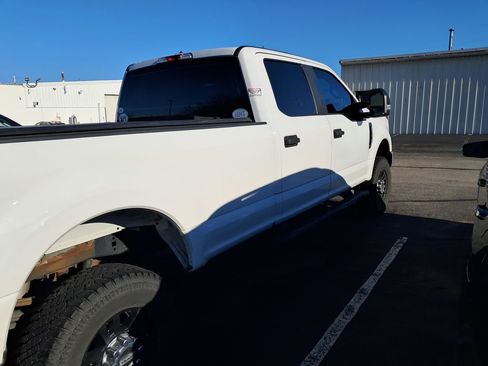 Used 2017 Ford F250 XL w/ Power Equipment Group AWD/4WD image 7