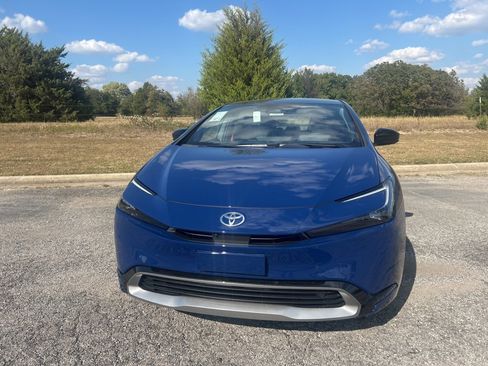 New 2026 Toyota Prius Plug-In Hybrid image 2