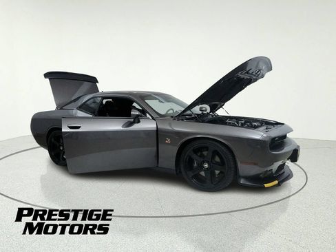Used 2022 Dodge Challenger R/T Scat Pack w/ Plus Package RWD image 15