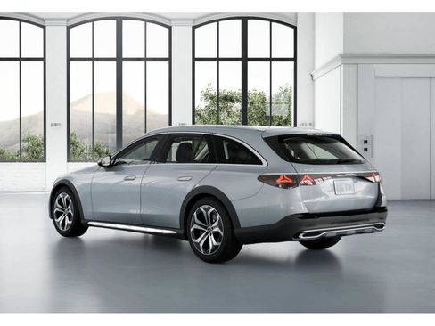 Used 2025 Mercedes-Benz E 450 4MATIC All-Terrain Wagon image 57