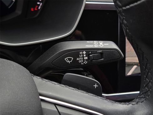 Used 2023 Audi Q3 2.0T Premium image 25