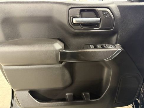 Used 2021 Chevrolet Silverado 1500 Custom Trail Boss w/ Midnight Edition image 7