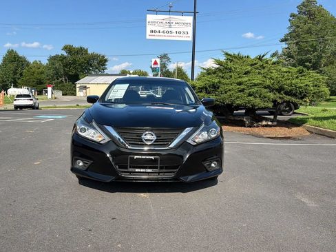 Used 2018 Nissan Altima 2.5 SR FWD image 2