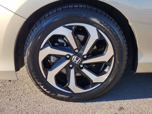 Used 2017 Honda Accord EX-L image 12