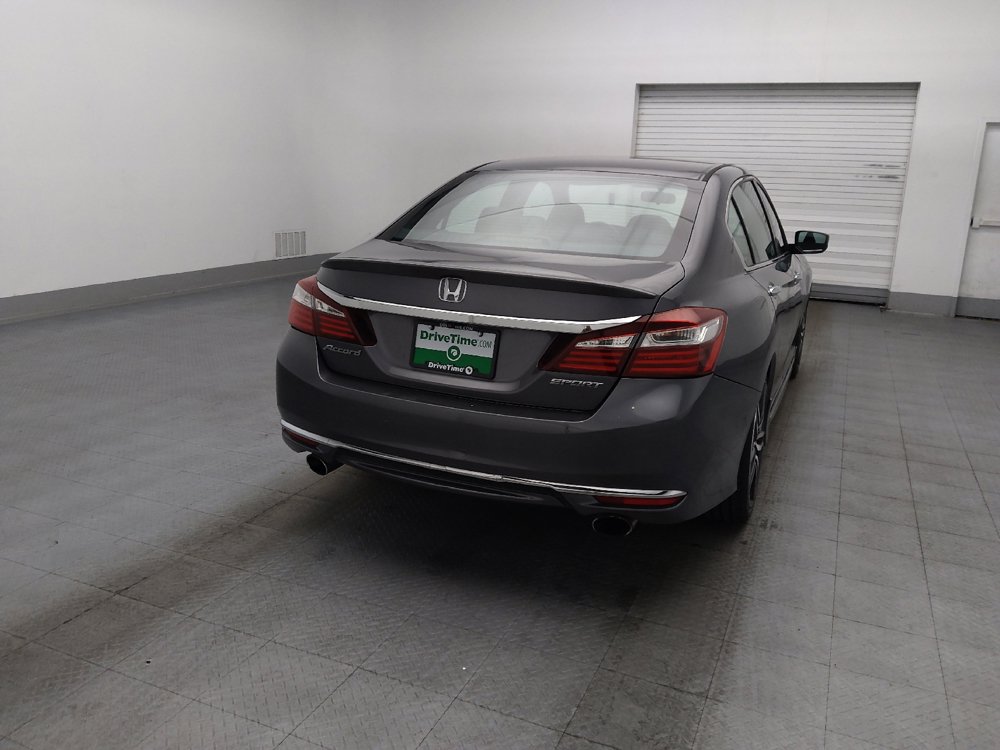 Used 2017 Honda Accord Sport image 7