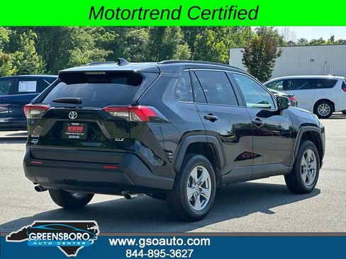 Used 2025 Toyota RAV4 XLE FWD image 7