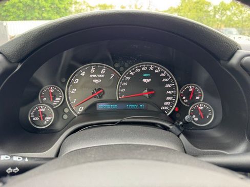 Used 2013 Chevrolet Corvette Coupe RWD image 19