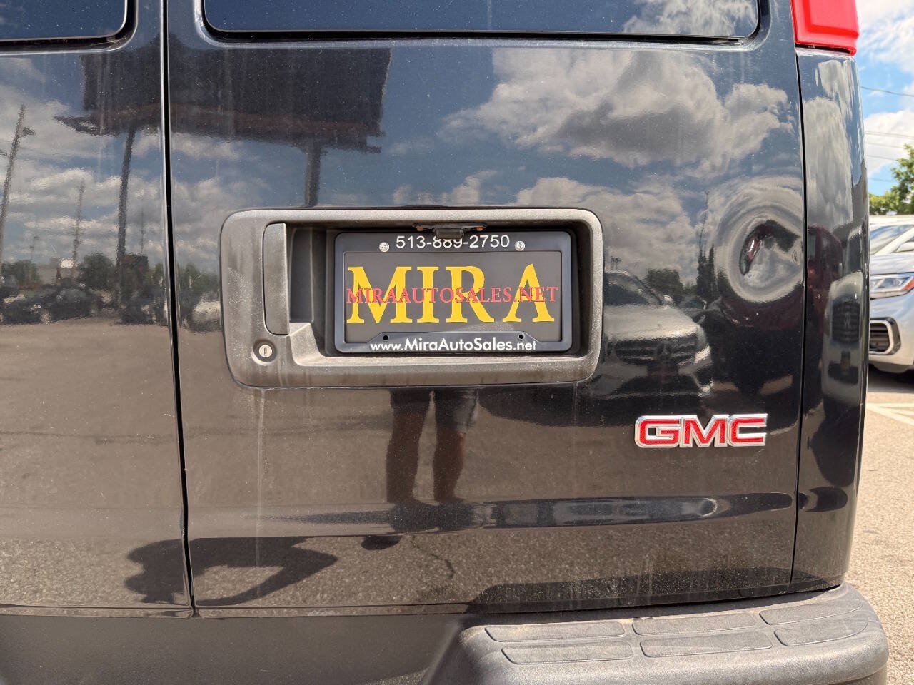 Used 2010 GMC Savana 1500 LS RWD image 27