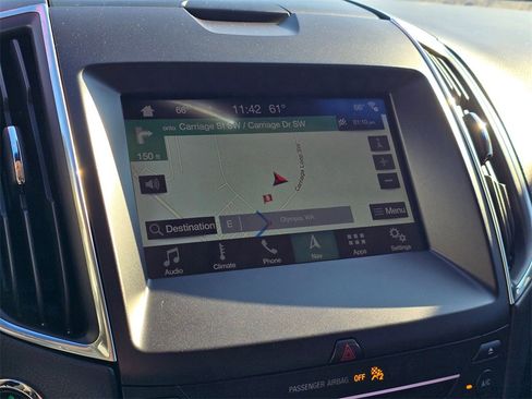 Used 2019 Ford Edge Titanium w/ Cold Weather Package image 21